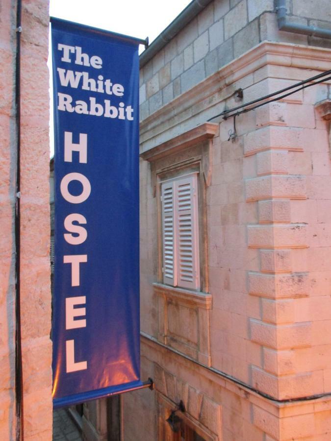 White Rabbit Hostel Хвар Экстерьер фото